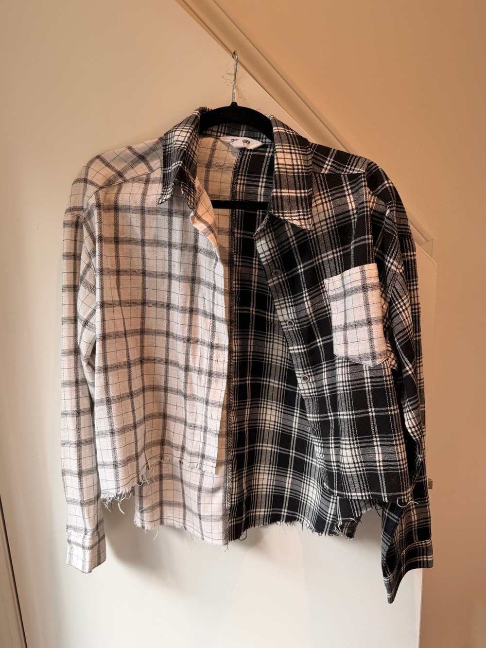 Steve Madden two-tone cropped flannel